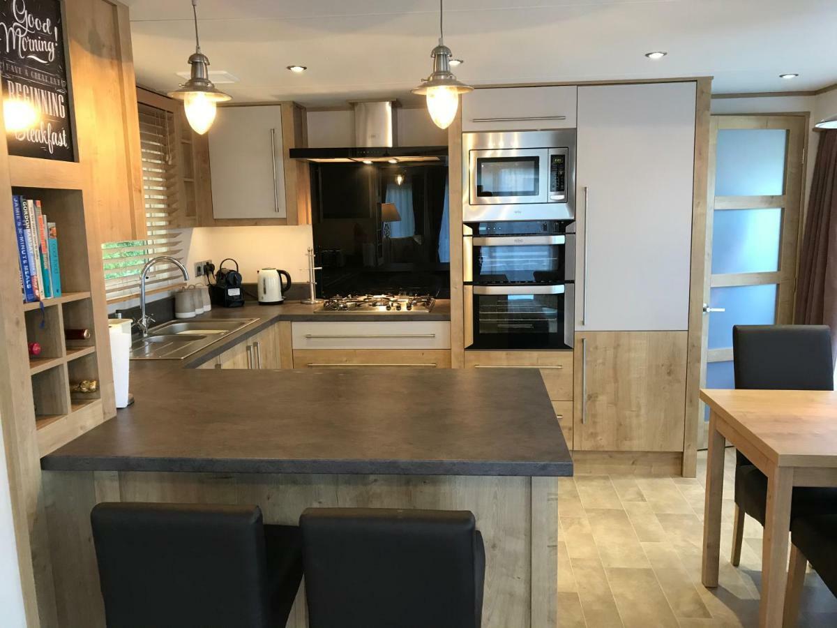 New Forest holiday lodge New Milton Exterior foto